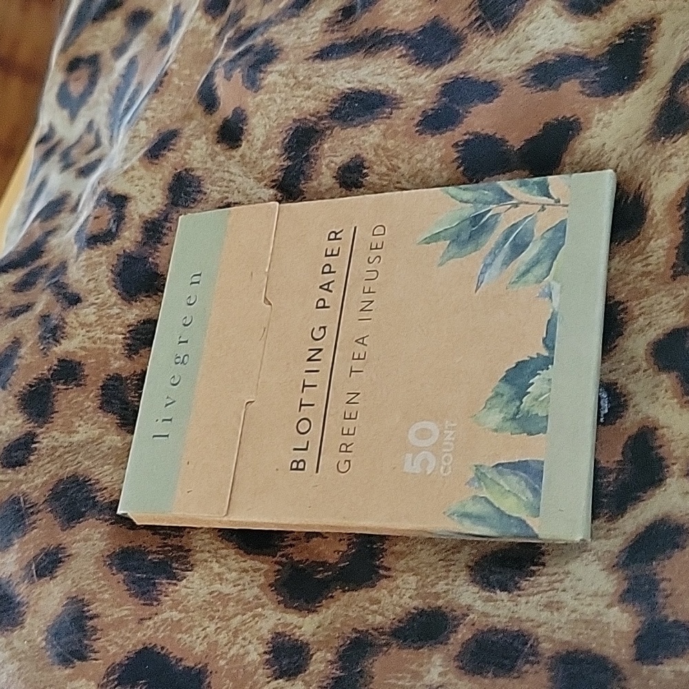 💋 LIVEGREEN BLOTTING PAPERS